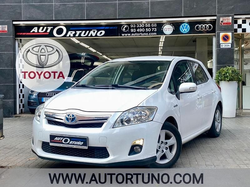 Blanco Usado 2011 Toyota Auris Hybrid Advance Berlina | 8995 € (Precio justo) - Imagen 1/4