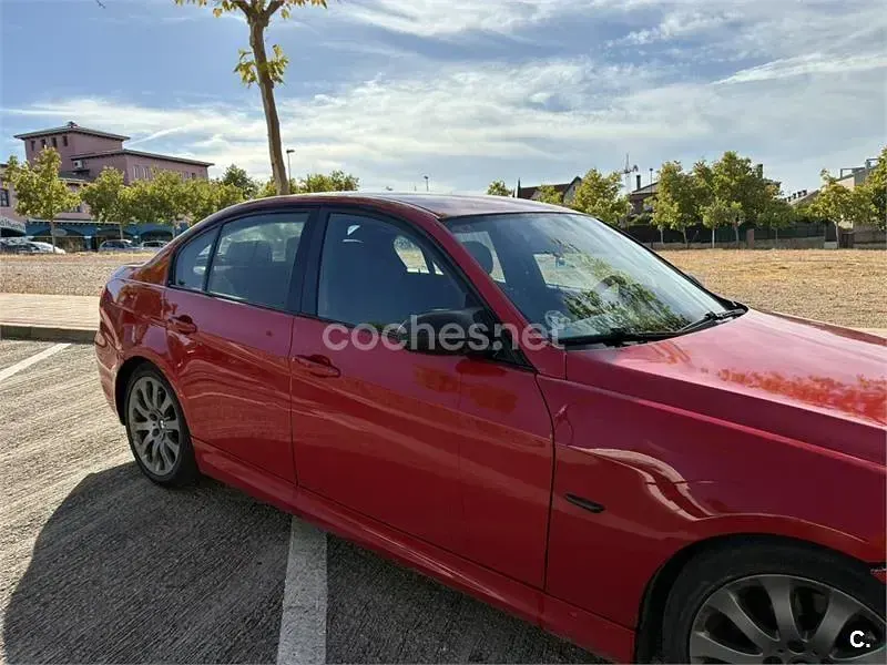 Usado BMW 320 163 CV (119 kW) 2006 Rojo Berlina