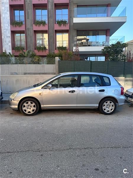 Usado Honda Civic LS 110 CV (80 kW) 2002 Gris / plata Berlina