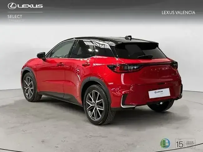 Nuevo Lexus LBX 136 CV (100 kW) 2026 Rojo SUV