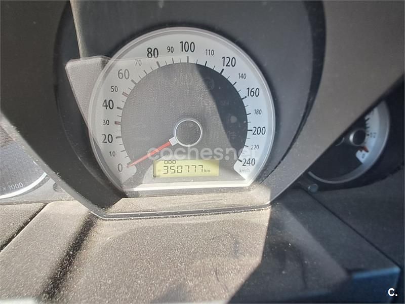 Usado Kia Ceed Active 115 CV (84 kW) 2009 Gris / plata Utilitario