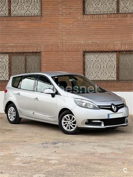 Usado Renault Grand Scénic III Dynamique 110 CV (80 kW) 2013 Gris / plata Monovolumen
