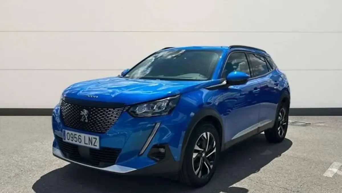 Usado Peugeot 2008 Allure 101 CV (74 kW) 2021 Azul SUV