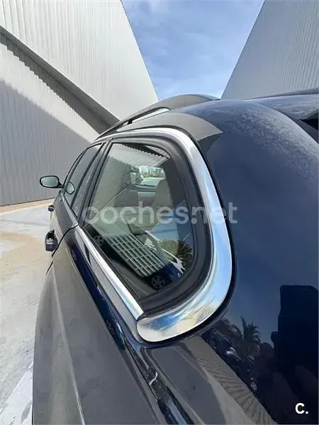 Usado BMW 330 245 CV (180 kW) 2009 Azul Familiar