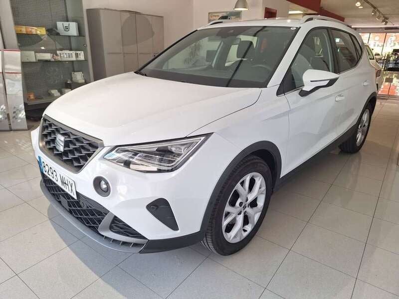 Usado Seat Arona FR 110 CV (80 kW) 2023 SUV