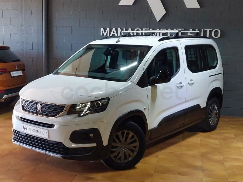 Usado Peugeot Rifter Allure 110 CV (80 kW) 2022 Blanco Monovolumen