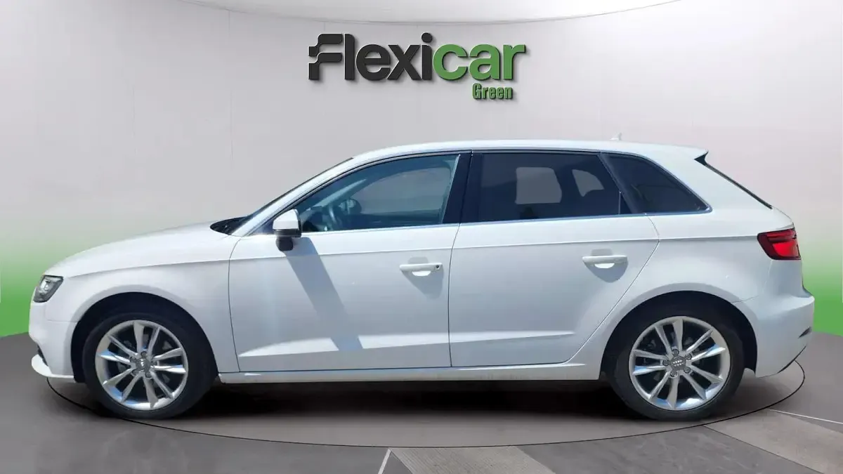 Usado Audi A3 Premium 150 CV (110 kW) 2018 Blanco Berlina