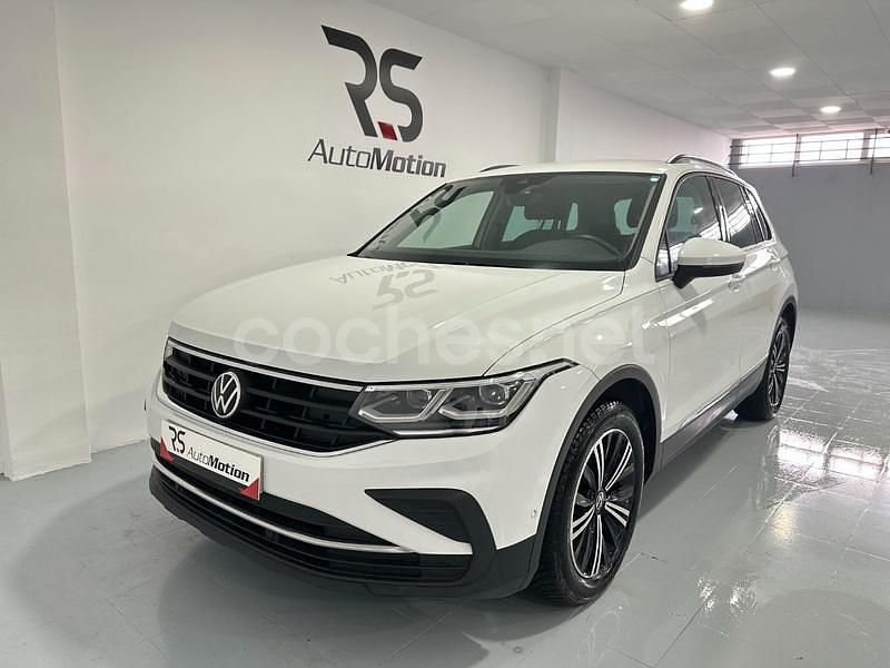 Usado VW Tiguan Life 150 CV (110 kW) 2021 Blanco SUV