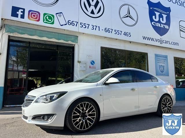 Blanco Usado 2014 Opel Insignia Business Berlina | 9500 € (Precio justo) - Imagen 1/4