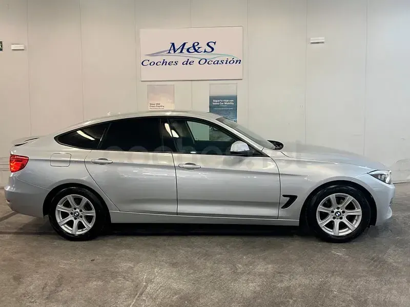 Usado BMW 318 150 CV (110 kW) 2015 Gris / plata Berlina