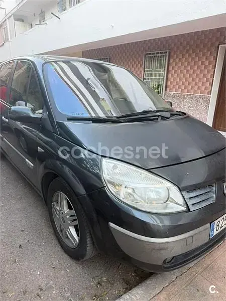 Usado Renault Scenic E-Tech 120 CV (88 kW) 2006 Gris / plata Monovolumen