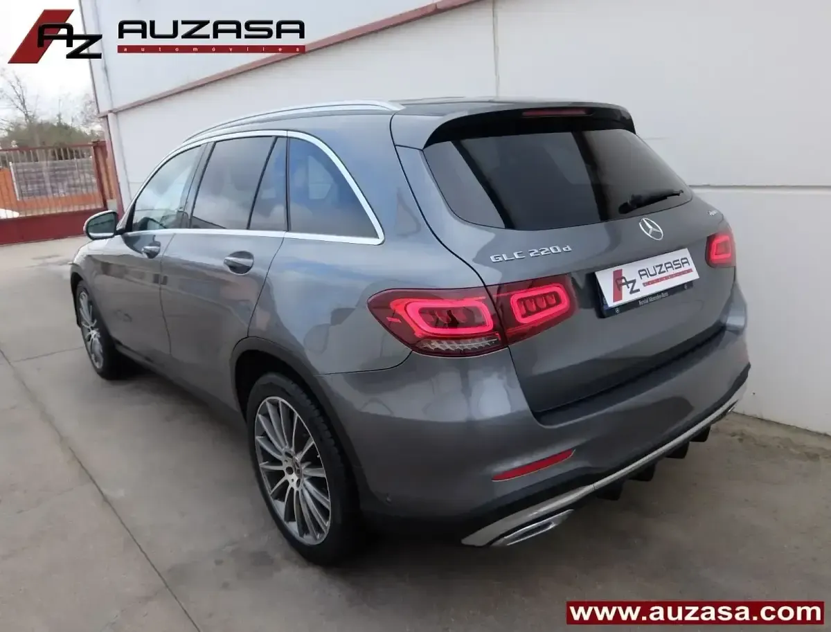 Usado Mercedes GLC220 194 CV (142 kW) 2021 Gris / plata SUV