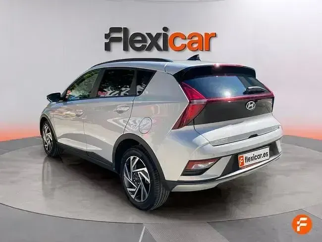 Usado Hyundai Bayon 79 CV (58 kW) 2025 Gris SUV