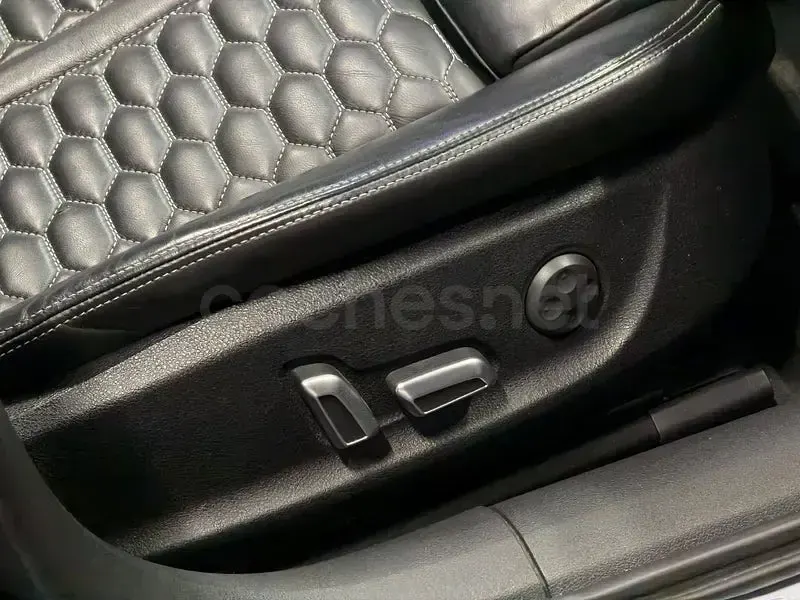 Usado Audi RS6 560 CV (411 kW) 2015 Negro Familiar