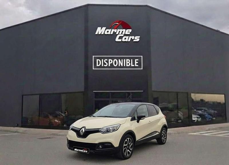 Usado Renault Captur Zen 90 CV (66 kW) 2017 Beige SUV