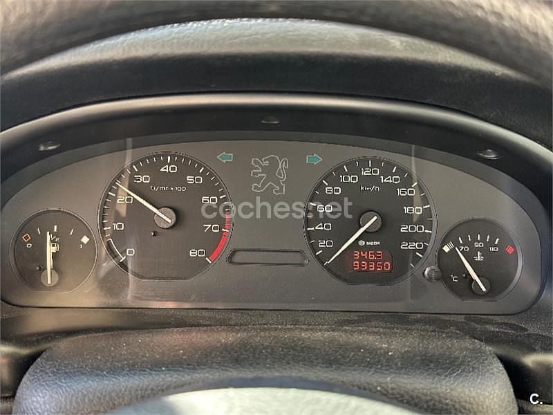 Usado Peugeot 406 112 CV (82 kW) 1995 Verde Berlina