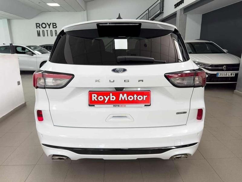 Usado Ford Kuga ST-Line 190 CV (139 kW) 2021 Blanco SUV