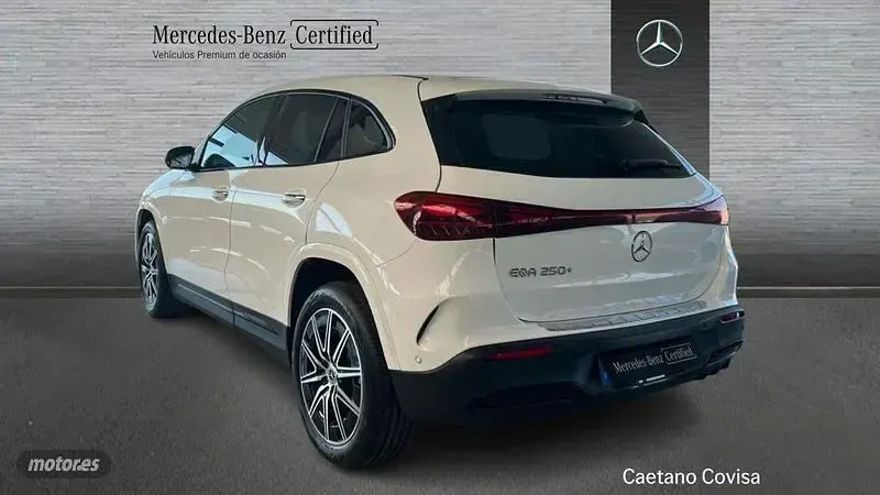 Usado Mercedes EQA250+ AMG line 139 kW (190 CV) 2024 Blanco SUV