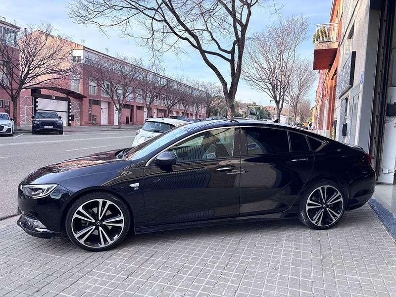 Usado Opel Insignia Ultimate 211 CV (155 kW) 2019 Negro Berlina