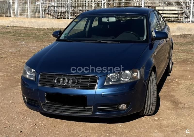 Azul Usado 2004 Audi A3 Ambition Berlina | 4200 € (Precio justo) - Imagen 1/4