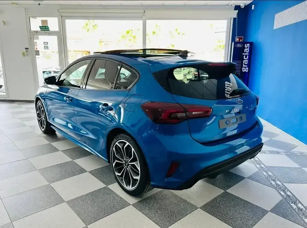 Usado Ford Focus ST-Line X 125 CV (91 kW) 2023 Azul