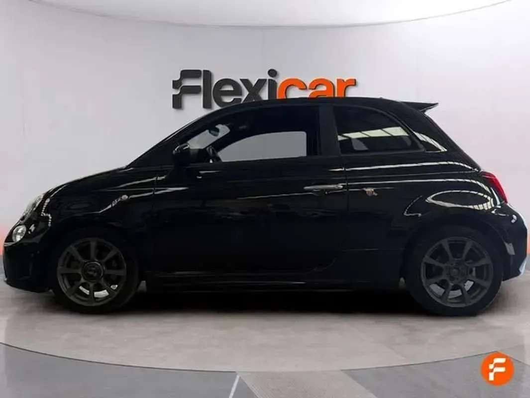 Usado Abarth 595 165 CV (121 kW) 2022 Negro Berlina