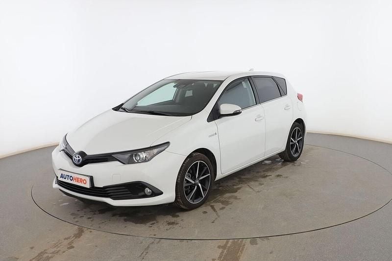 Blanco Usado 2018 Toyota Auris Hybrid Active Utilitario | 15.699 € (Un poco caro) - Imagen 1/3