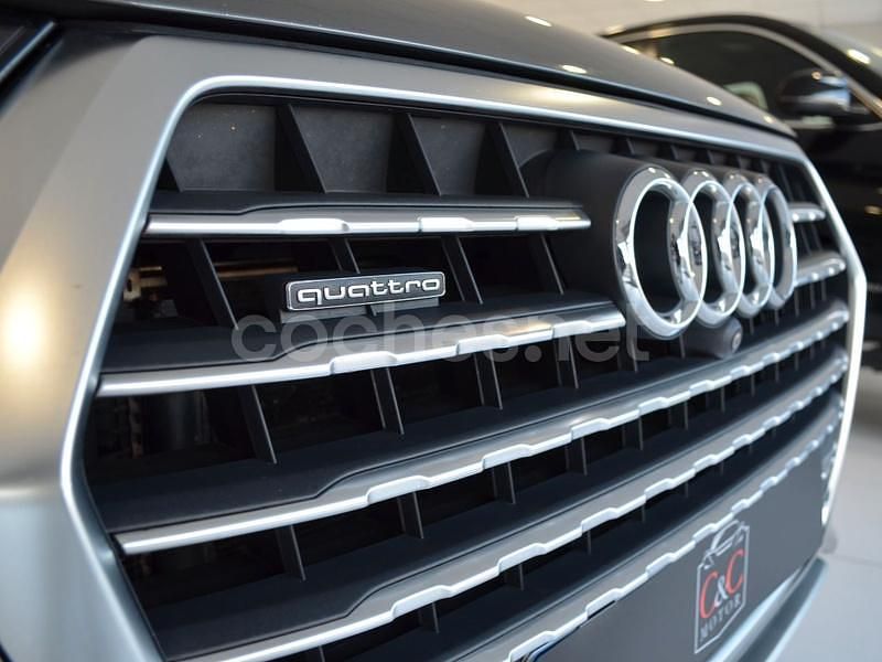 Usado Audi Q7 Ambiente 272 CV (200 kW) 2015 Gris / plata SUV
