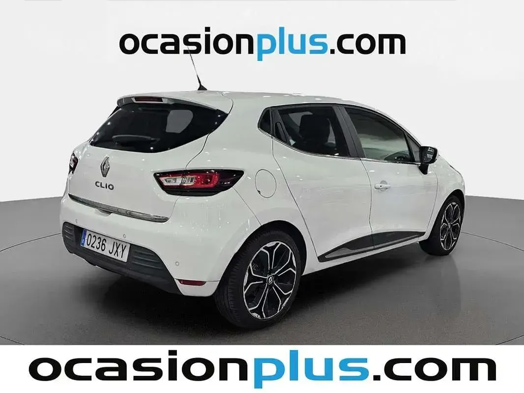 Usado Renault Clio Zen 118 CV (86 kW) 2017 Blanco Utilitario