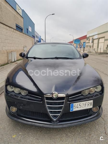 Negro Usado 2007 Alfa Romeo 159 Distinctive Berlina | 3750 € (Precio justo) - Imagen 1/4