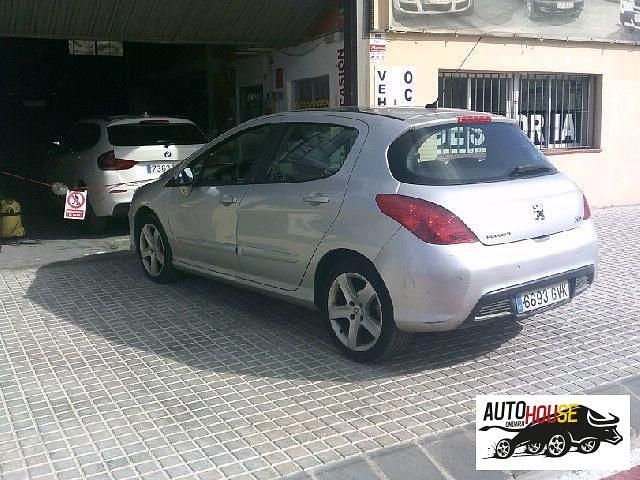Usado 2010 Peugeot 308 Premium Utilitario | 5500 € (Un poco caro) - Imagen 1/4