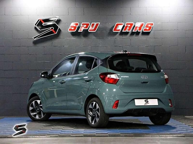 Usado Hyundai i10 67 CV (49 kW) 2023 Verde Utilitario