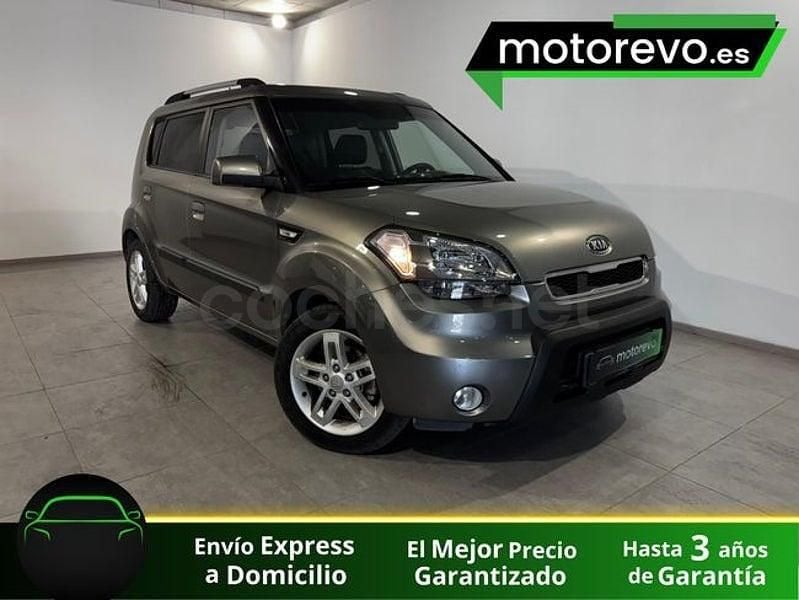 Usado Kia Soul 124 CV (91 kW) 2010 Gris / plata SUV