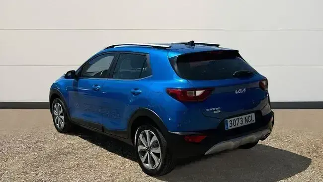 Usado Kia Stonic 100 CV (73 kW) 2025 Azul SUV