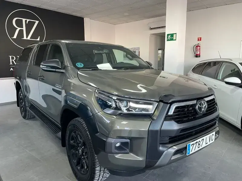 Usado Toyota HiLux 204 CV (150 kW) 2021 Verde Pickup/Camioneta