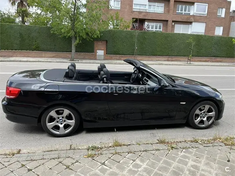 Usado BMW 320 Cabriolet 170 CV (125 kW) 2008 Negro Descapotable