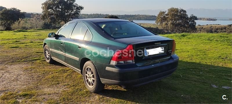 Usado Volvo S60 163 CV (119 kW) 2002 Verde Berlina
