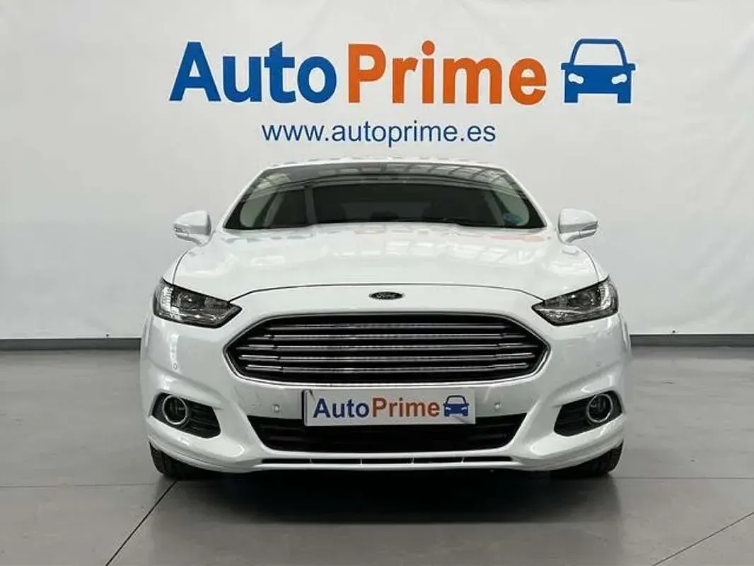 Usado Ford Mondeo Trend 150 CV (110 kW) 2018 Blanco Familiar