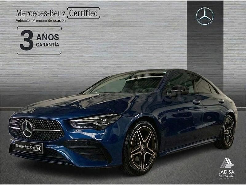 Usado Mercedes CLA200 163 CV (119 kW) 2025 Azul Berlina