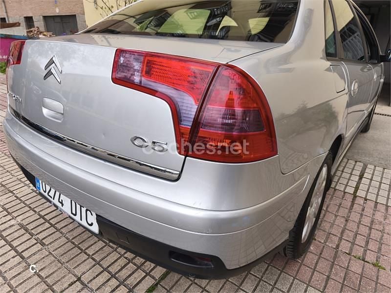 Usado Citroën C5 110 CV (80 kW) 2005 Gris / plata Berlina