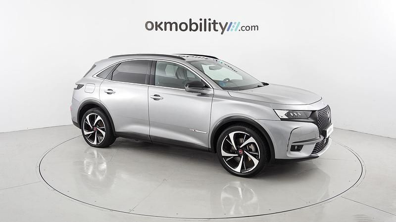 Usado DS Automobiles DS7 Crossback Performance Line Plus 300 CV (220 kW) 2022 Gris artense SUV