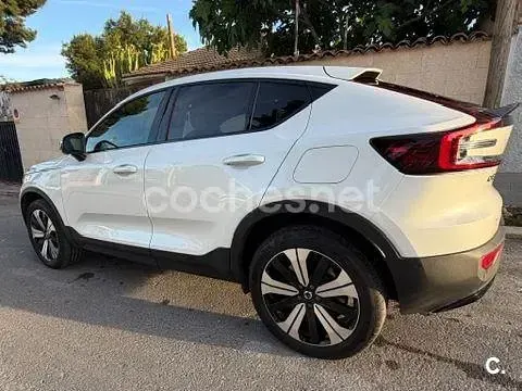 Usado Volvo C40 Ultimate 169 kW (231 CV) 2023 Eléctrico SUV
