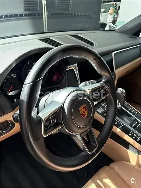 Usado Porsche Macan 245 CV (180 kW) 2020 Negro SUV