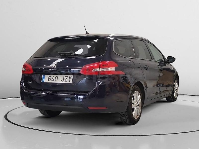 Usado Peugeot 308 SW Style 130 CV (95 kW) 2017 Azul Familiar
