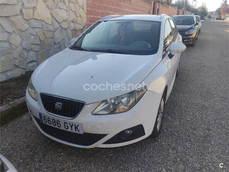 Usado Seat Ibiza ST Style 105 CV (77 kW) 2010 Blanco Familiar
