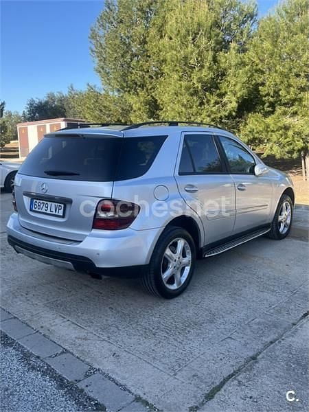 Gris / plata Usado 2007 Mercedes ML280 SUV | 8800 € (Precio justo) - Imagen 1/4