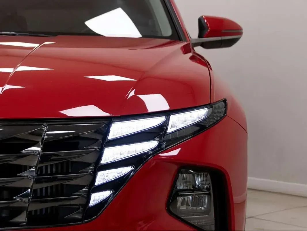 Usado Hyundai Tucson 150 CV (110 kW) 2022 Rojo SUV