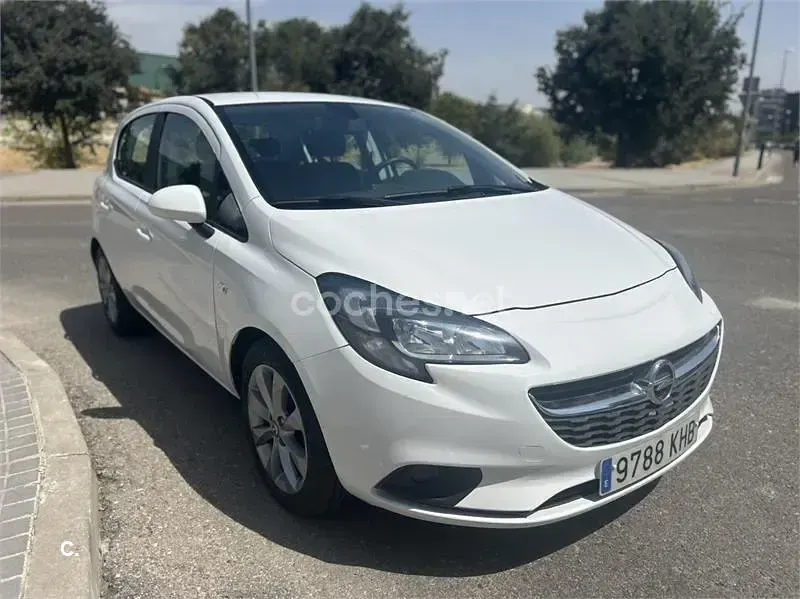 Usado Opel Corsa Selective 90 CV (66 kW) 2018 Blanco Utilitario