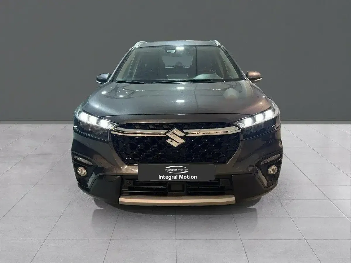 Usado Suzuki SX4 S-Cross 129 CV (94 kW) 2023 Varios colores SUV