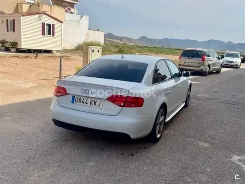 Usado Audi A4 S-Line 150 CV (110 kW) 2012 Blanco Berlina